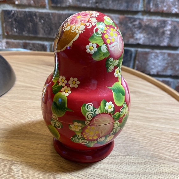 Russian Wooden Kachina Stacking dolls. Four stack in main doll. One flaw shown - Picture 3 of 11